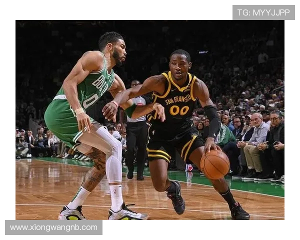 快船防守漏洞显著三分球频频失守背后的必然原因分析