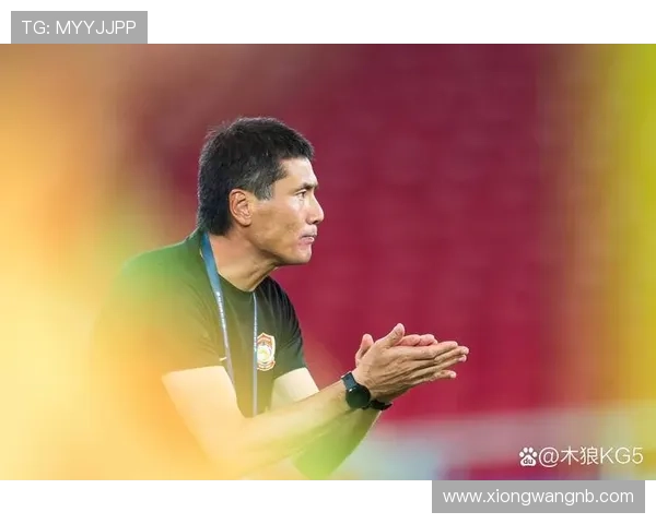 邵佳一在家看电脑时惊现700多条信息不知官宣时机何在